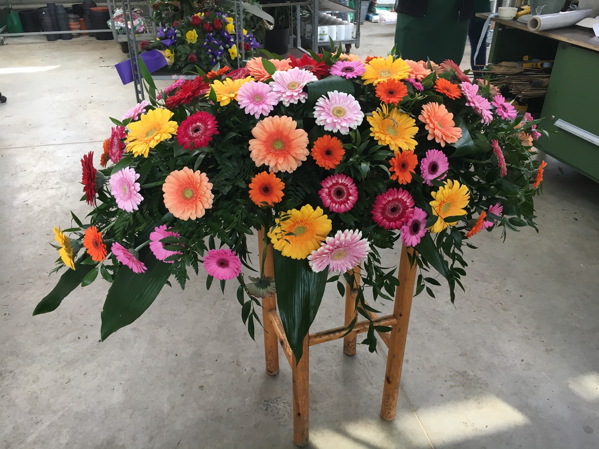 Bild von Sarggesteck mit Gerbera - TF-153