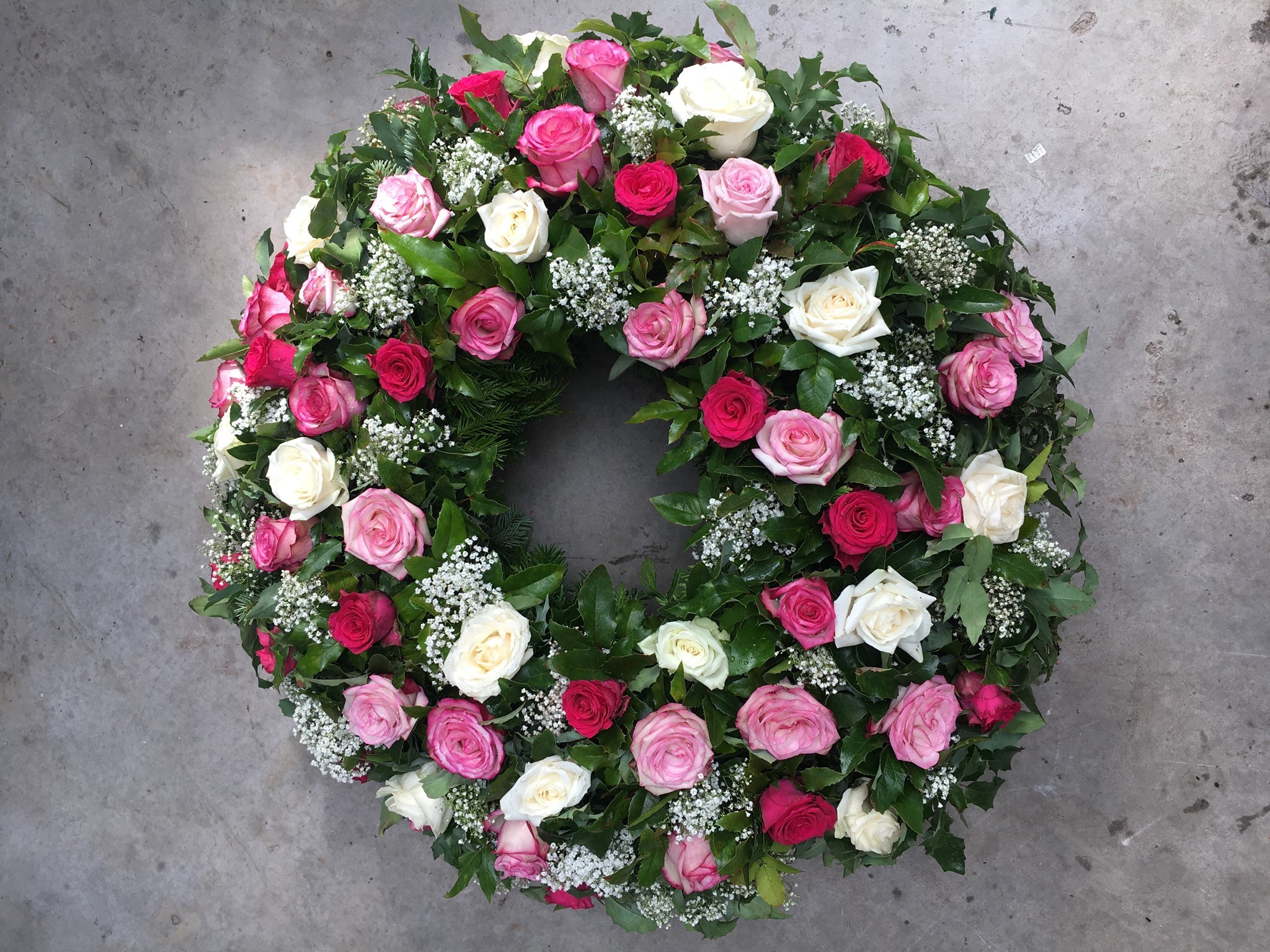 Bild von Biedermeierkranz mit rosa Rosen - TF-59